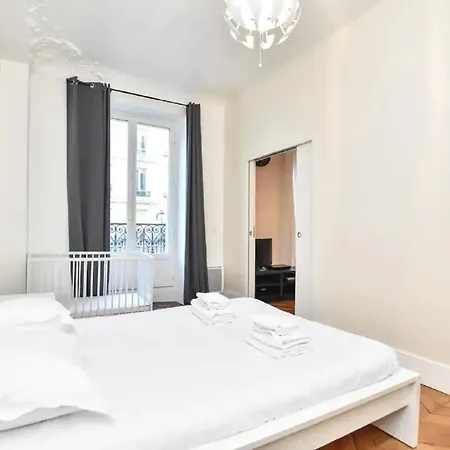 Gare De L'est Iii Apartment *