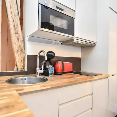 Apartment Gare De L'est Iii *